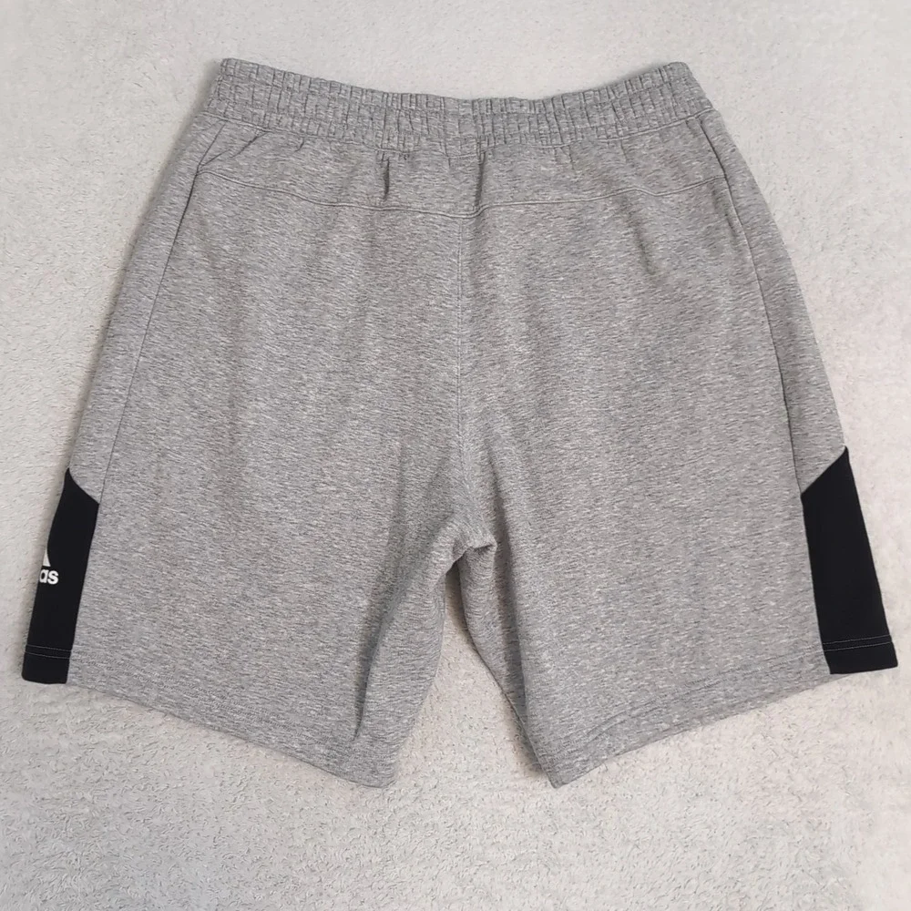 NEW Adidas Men's L 31x9